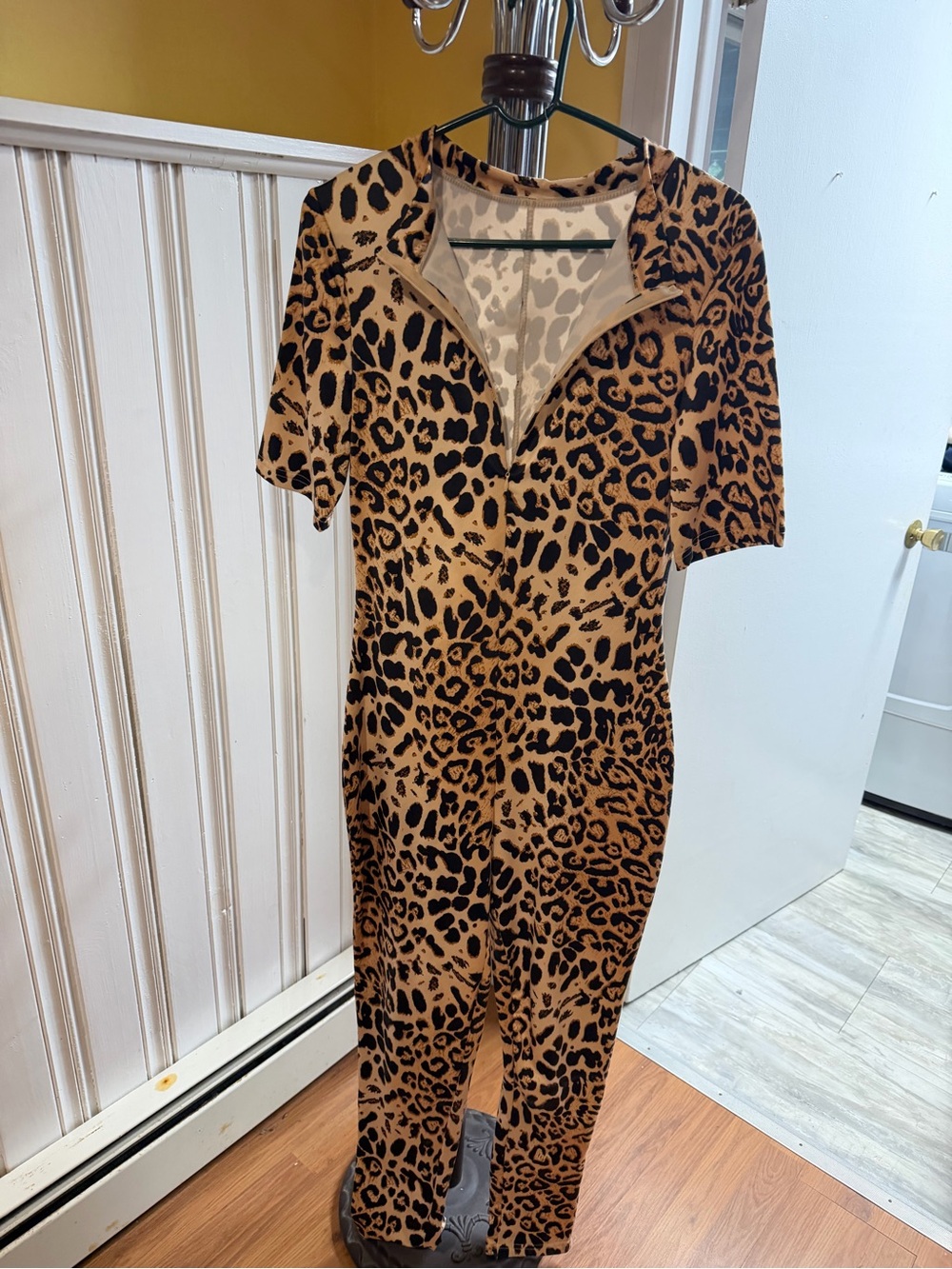 Leopard Print Short Sleeve Jumpsuit - Brown & Black